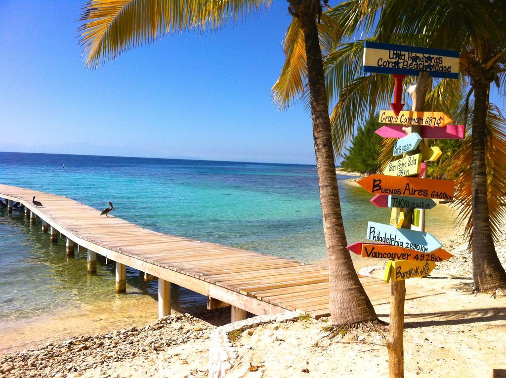 Coral Beach Village Resort Utila Exterior foto