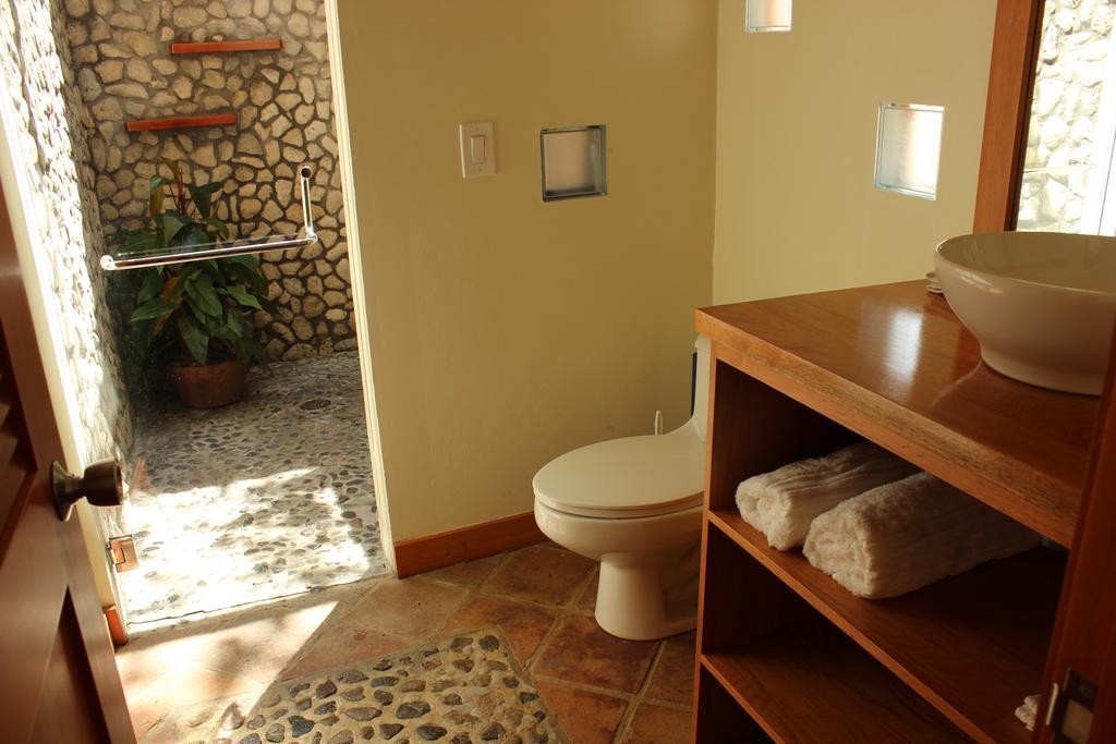 Coral Beach Village Resort Utila Zimmer foto
